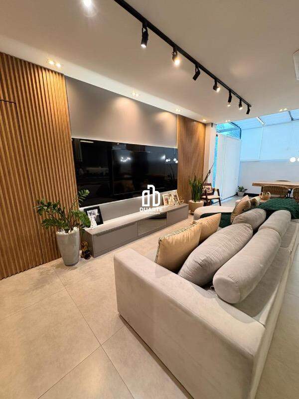 Apartamento à venda no MARAPÉ: 