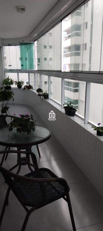 Apartamento à venda no OCIAN: 