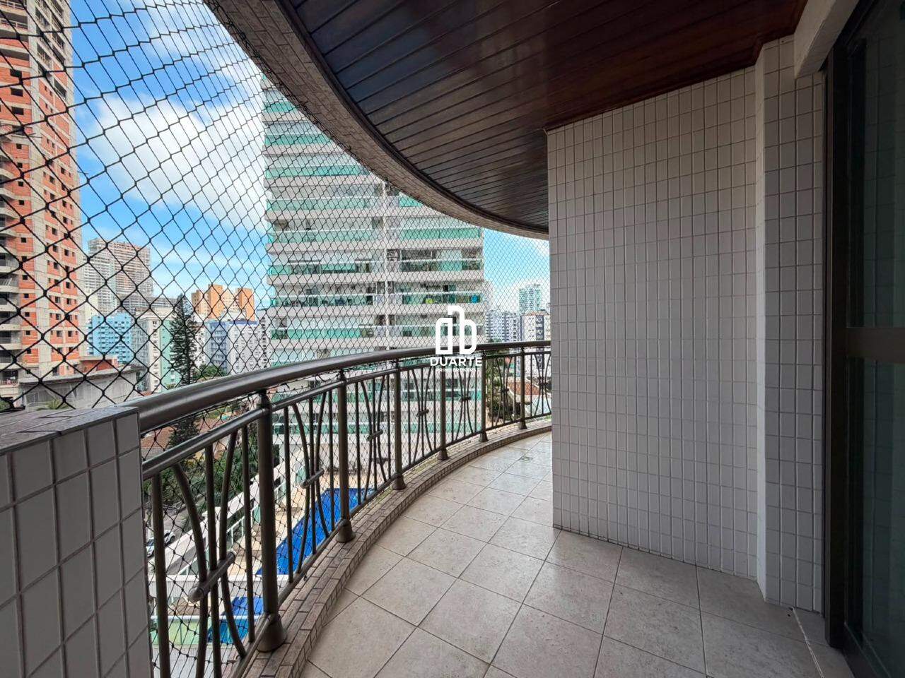 Apartamento à venda no PONTA DA PRAIA: 