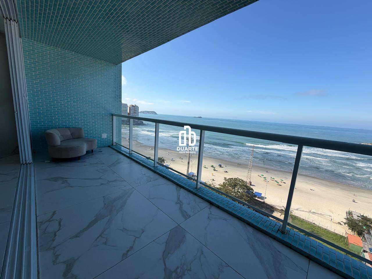 Apartamento à venda no PITANGUEIRAS: 
