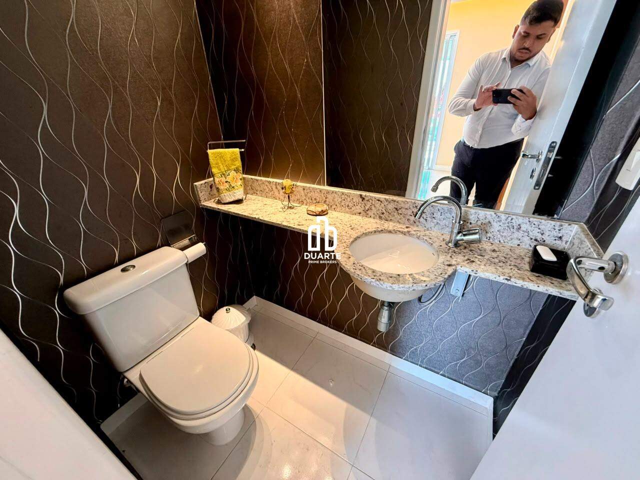 Apartamento à venda no PONTA DA PRAIA: 