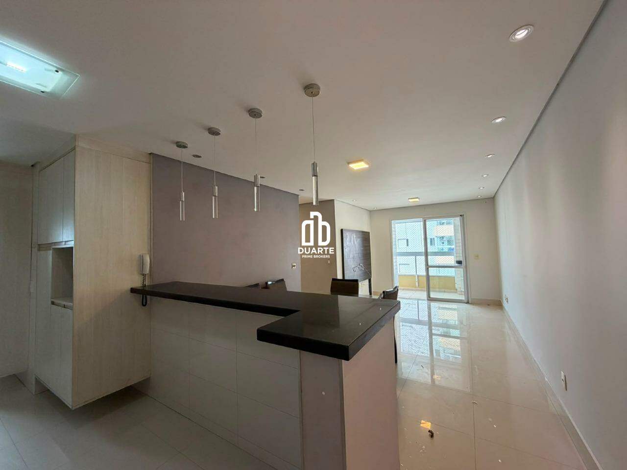 Apartamento à venda no PONTA DA PRAIA: 