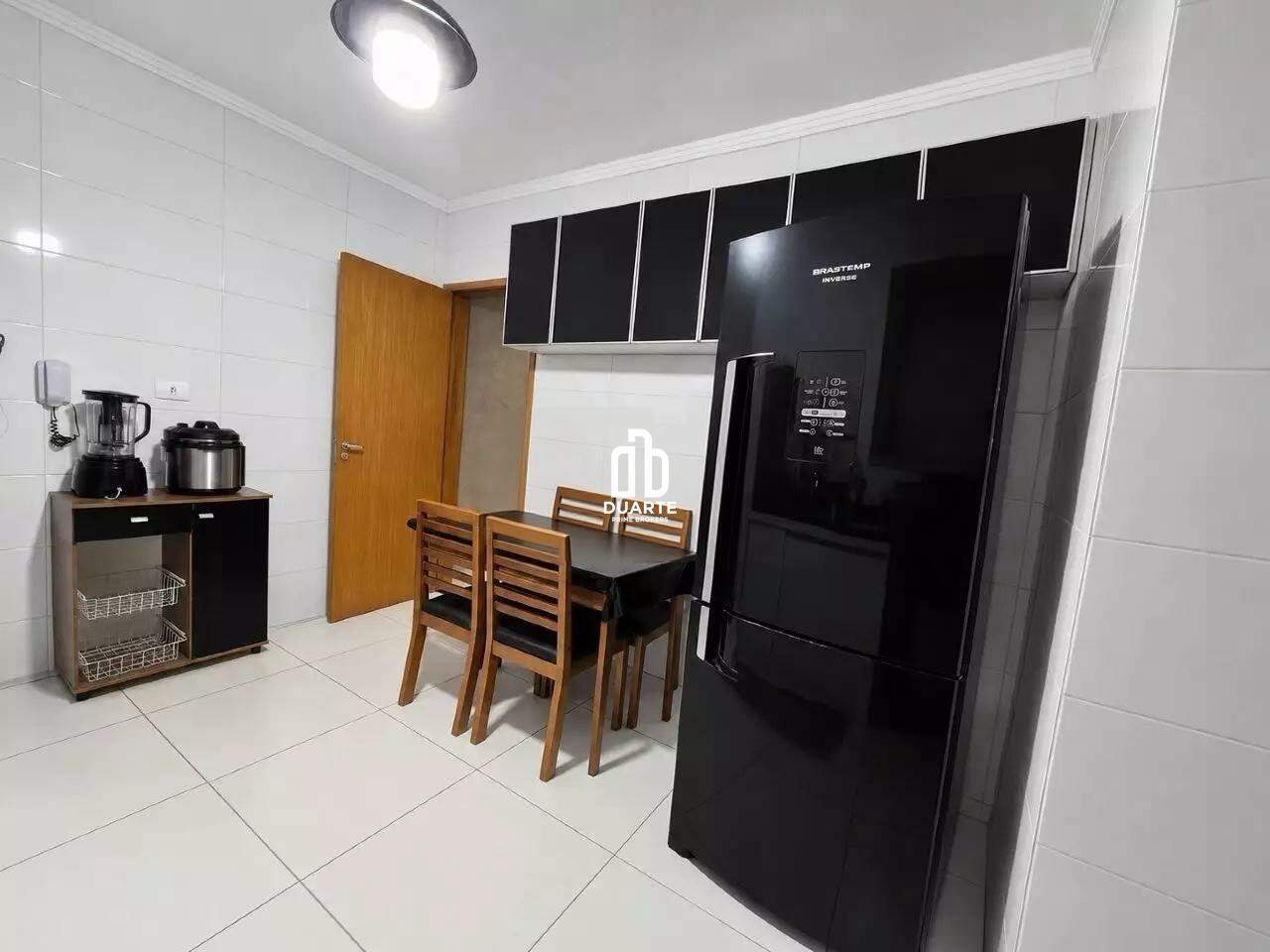 Casa Sobreposta Alta à venda no VILA MATHIAS: 