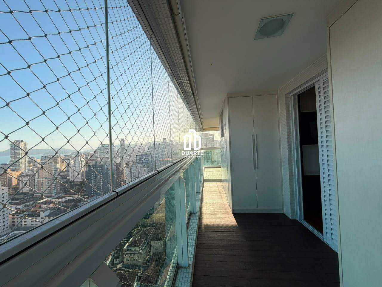 Apartamento para aluguel no EMBARE: 