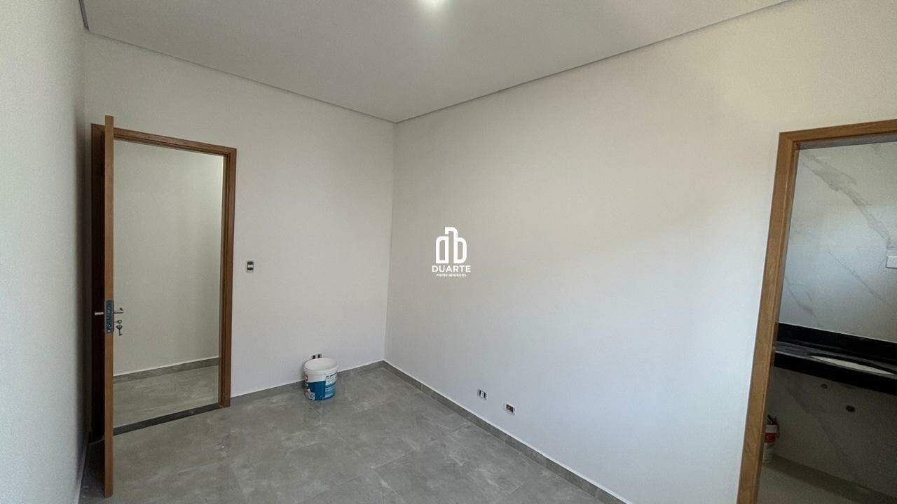 Casa Sobreposta Alta à venda no EMBARE: 