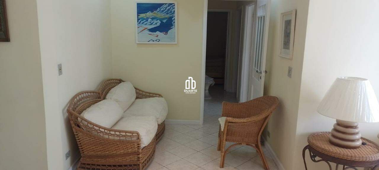 Apartamento para aluguel no PITANGUEIRAS: 