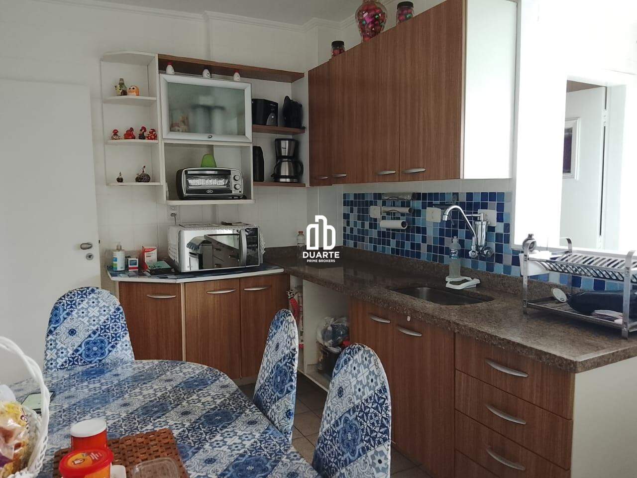 Apartamento à venda no MARAPÉ: 