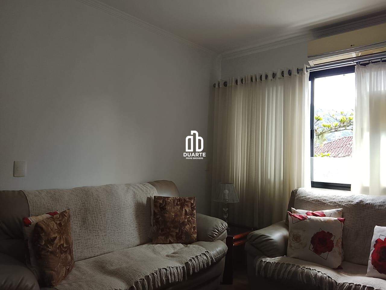Apartamento à venda no MARAPÉ: 