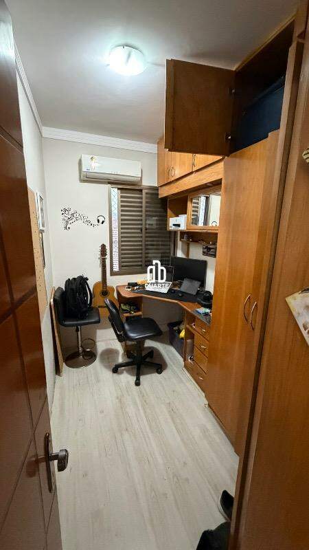 Apartamento à venda no MARAPÉ: 