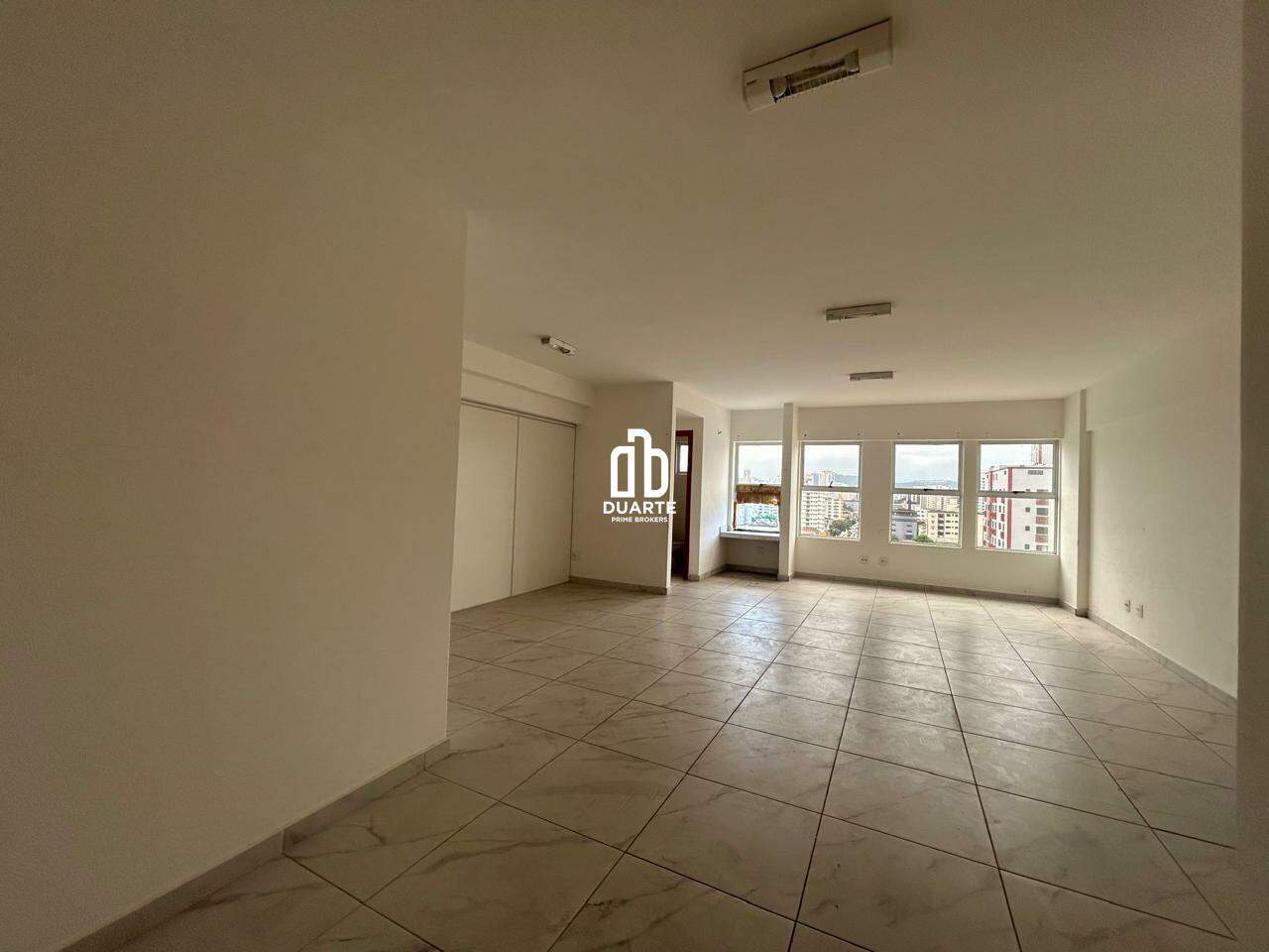 Sala para aluguel no EMBARE: 