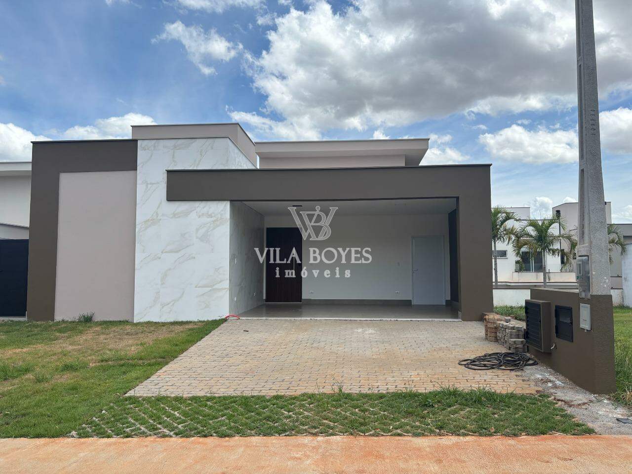 Casa em condomínio à venda no Santa Rosa: 