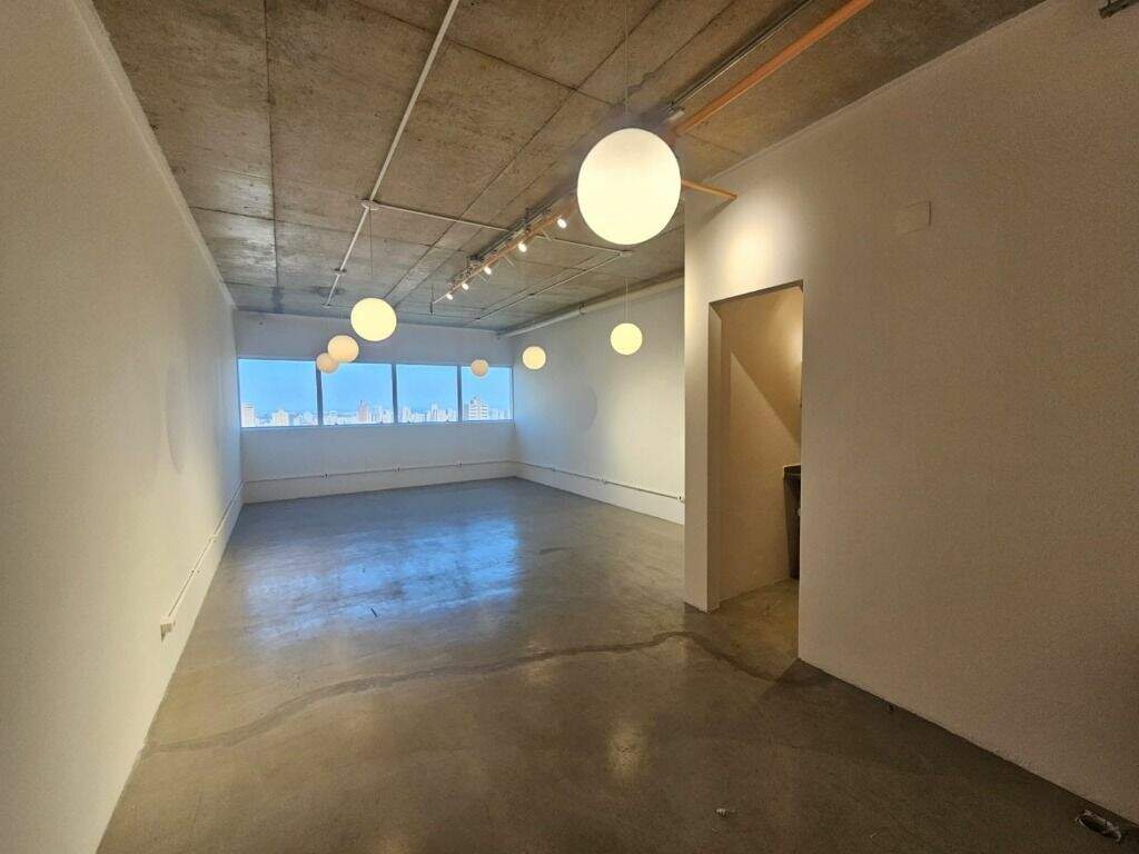 Sala para aluguel no Alemães: 