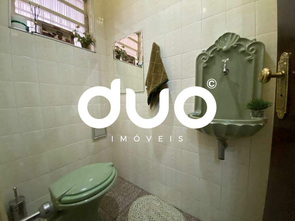Casa à venda no Alto: 