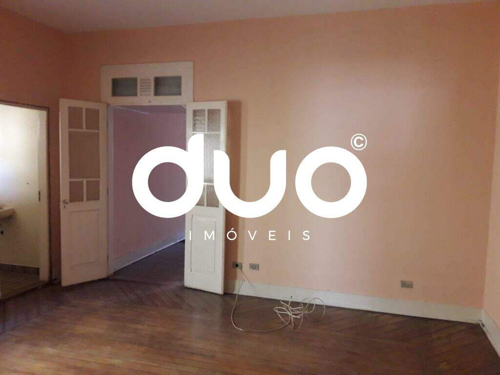Casa à venda no Centro: 