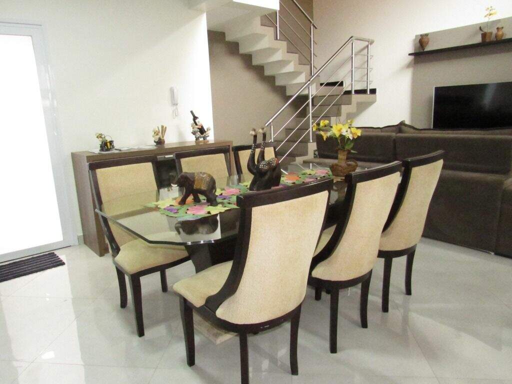 Casa à venda no Alto: 