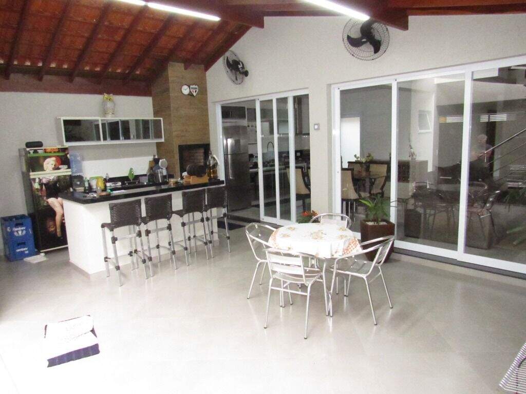 Casa à venda no Alto: 