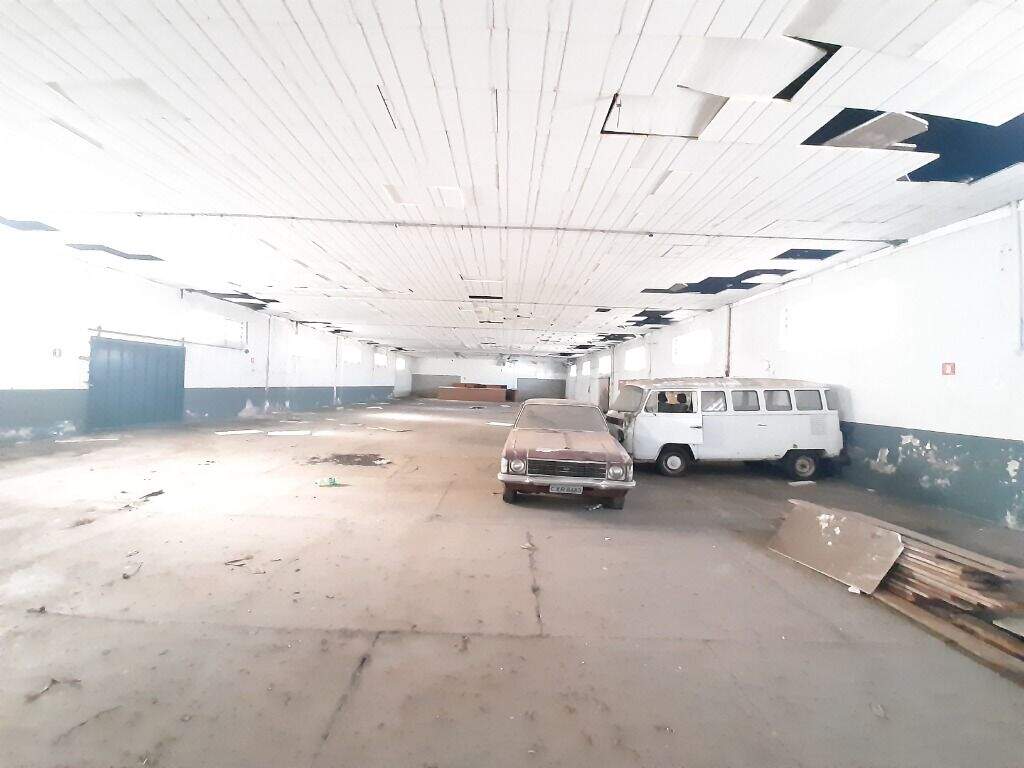 Barracão à venda no Vila Rezende: 
