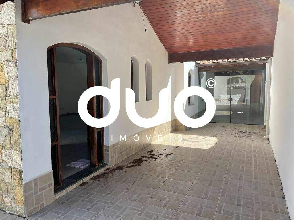 Casa à venda no Centro: 