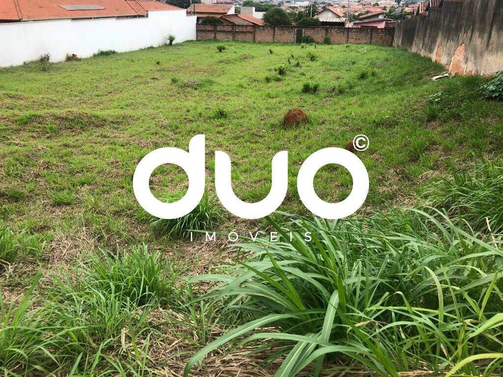 Terreno à venda no Jardim Diamante: 