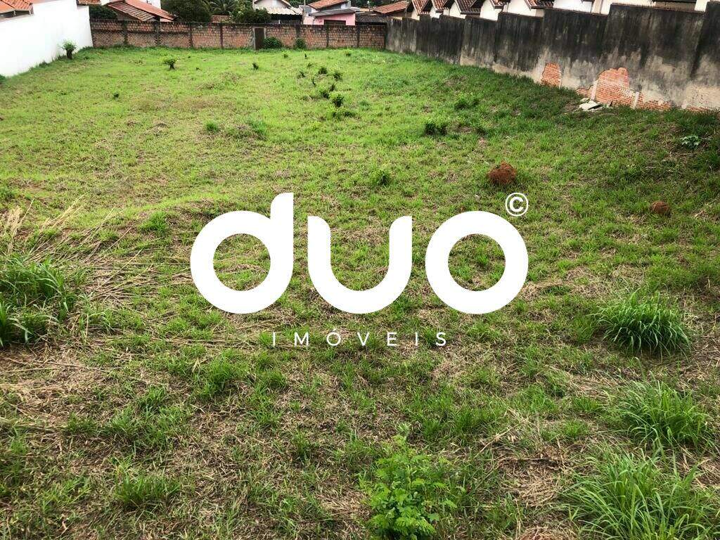 Terreno à venda no Jardim Diamante: 