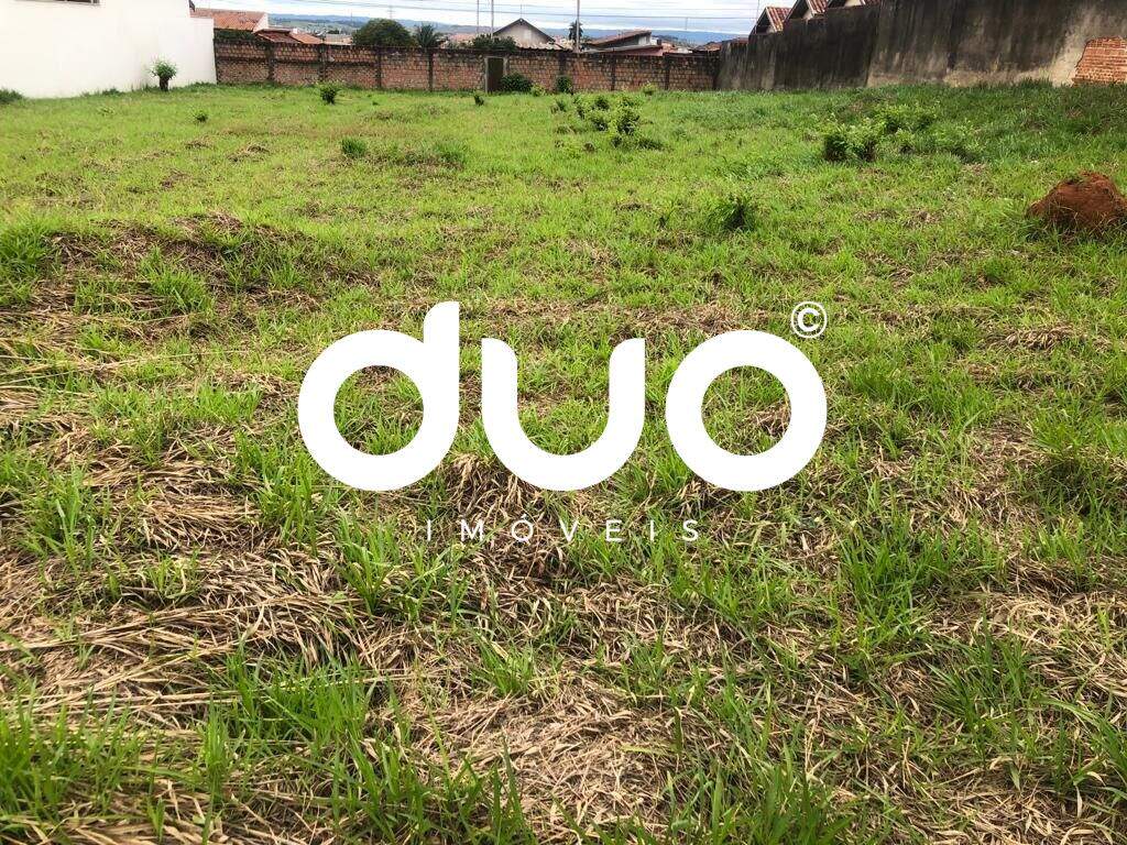 Terreno à venda no Jardim Diamante: 