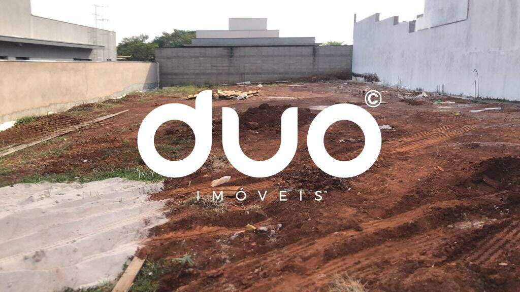 Terreno à venda no Água Seca: 
