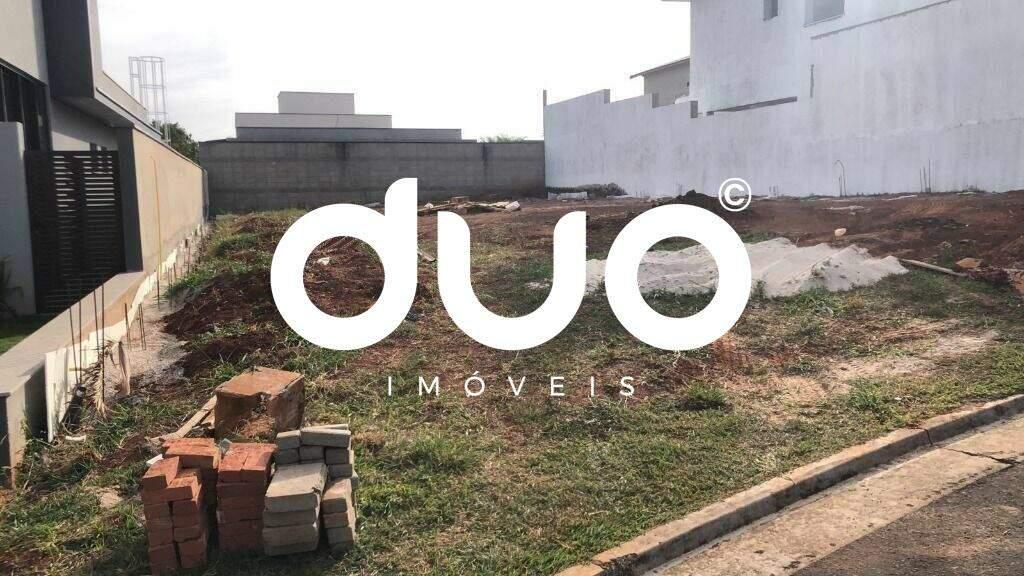 Terreno à venda no Água Seca: 