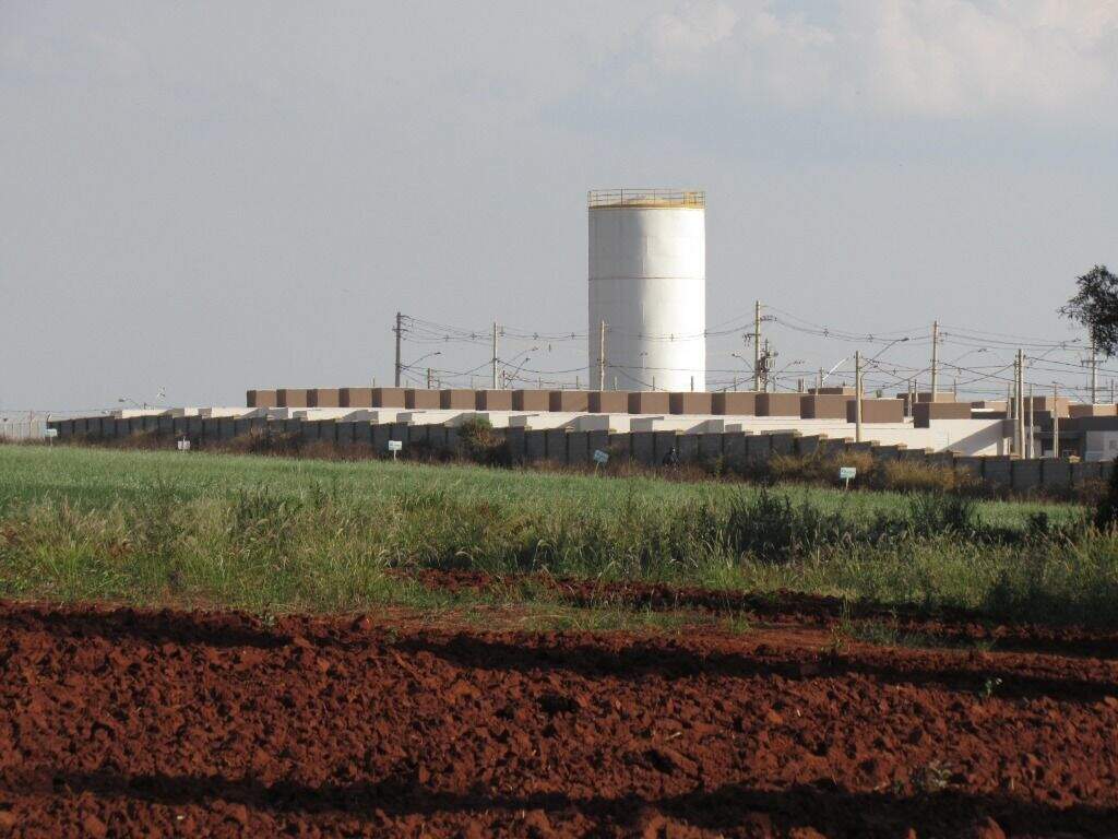 Área à venda no Dois Córregos: 