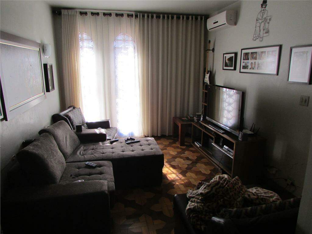 Casa à venda no Centro: 