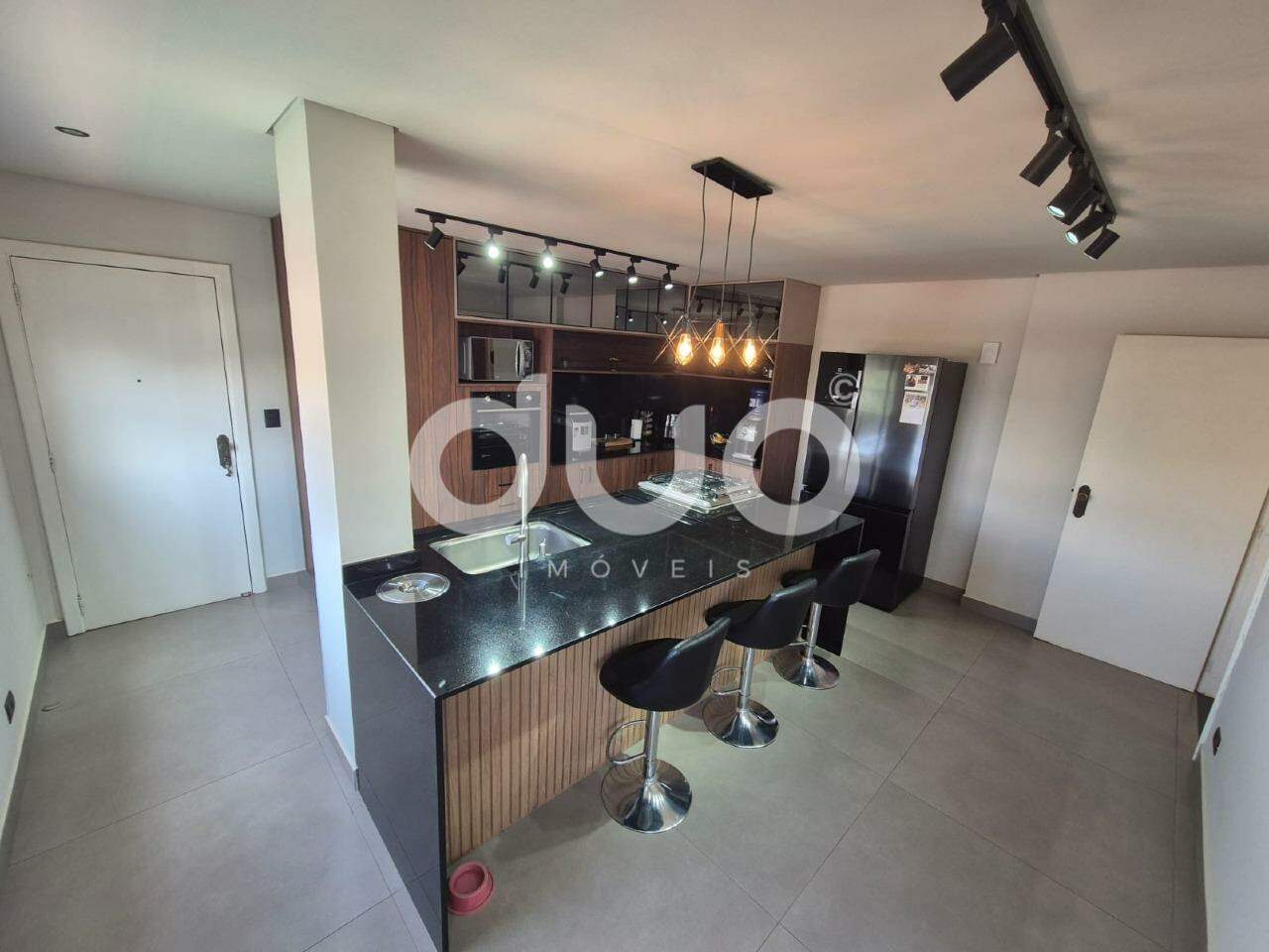 Apartamento, 3 quartos, 178 m² - Foto 1