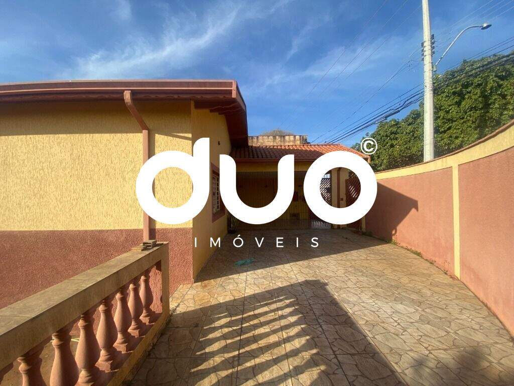 Casa à venda no parque primeiro de maio : 