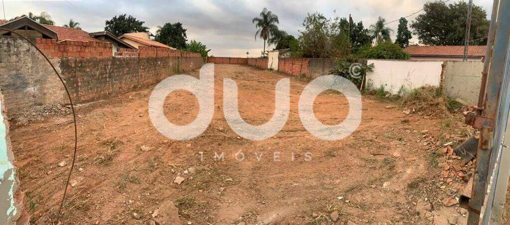 Terreno à venda no Dois Córregos: 