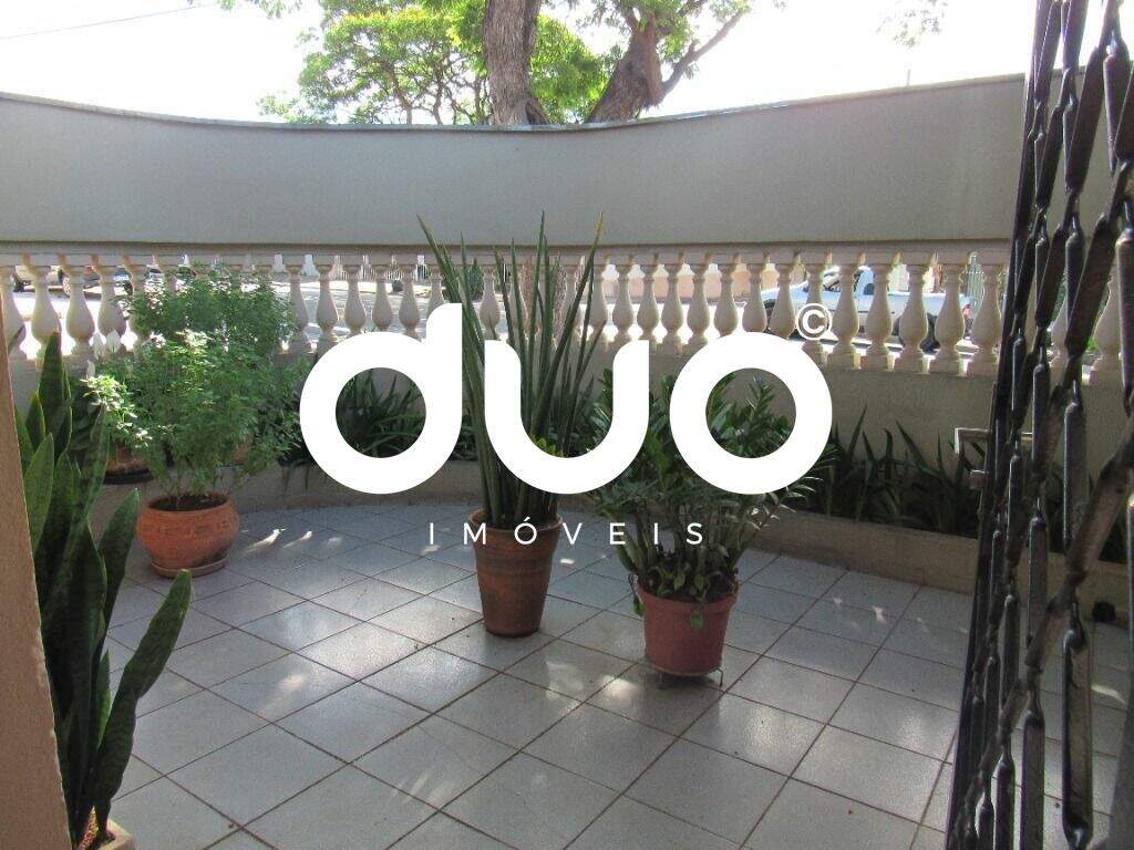 Casa à venda no Jardim Monumento: 