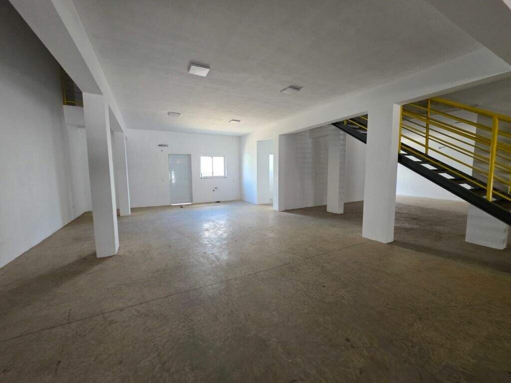 Salão para aluguel no Jardim Belvedere: 