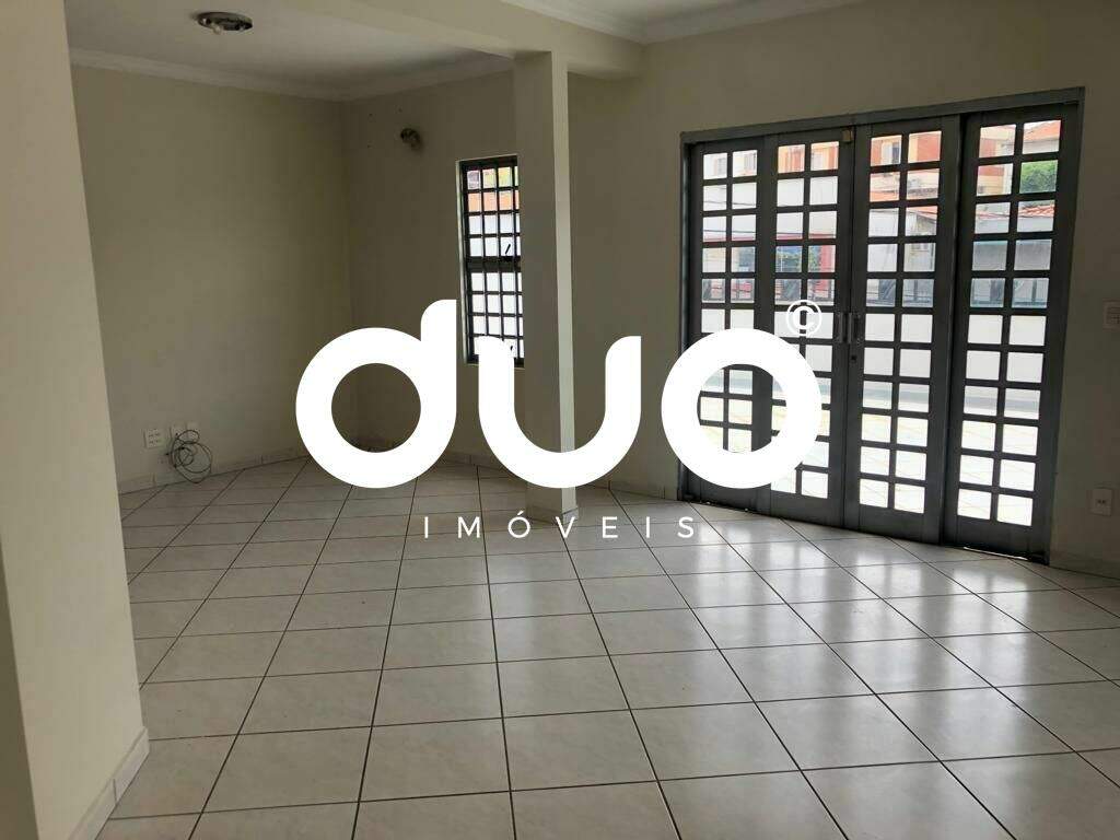 Casa à venda no Centro: 