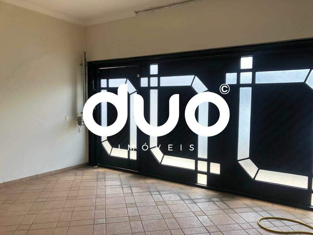 Casa à venda no Centro: 