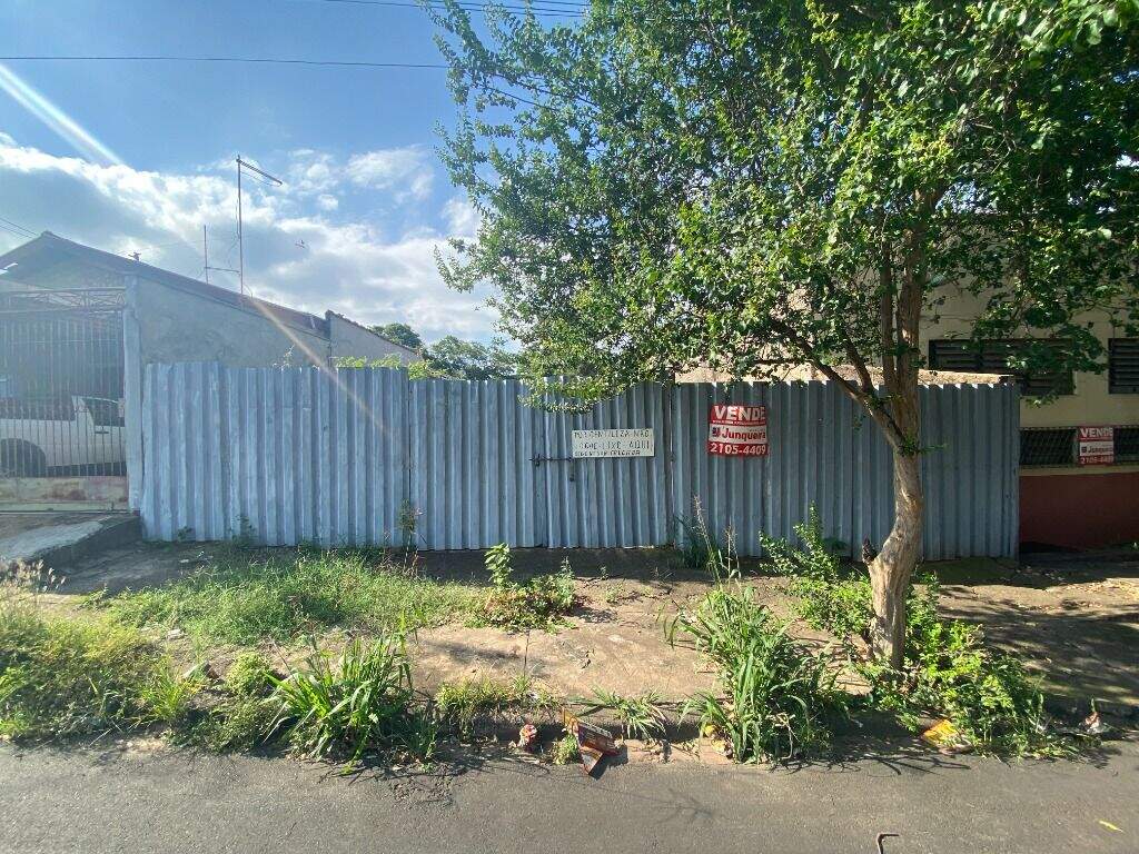 Terreno à venda no Jardim Caxambu: 