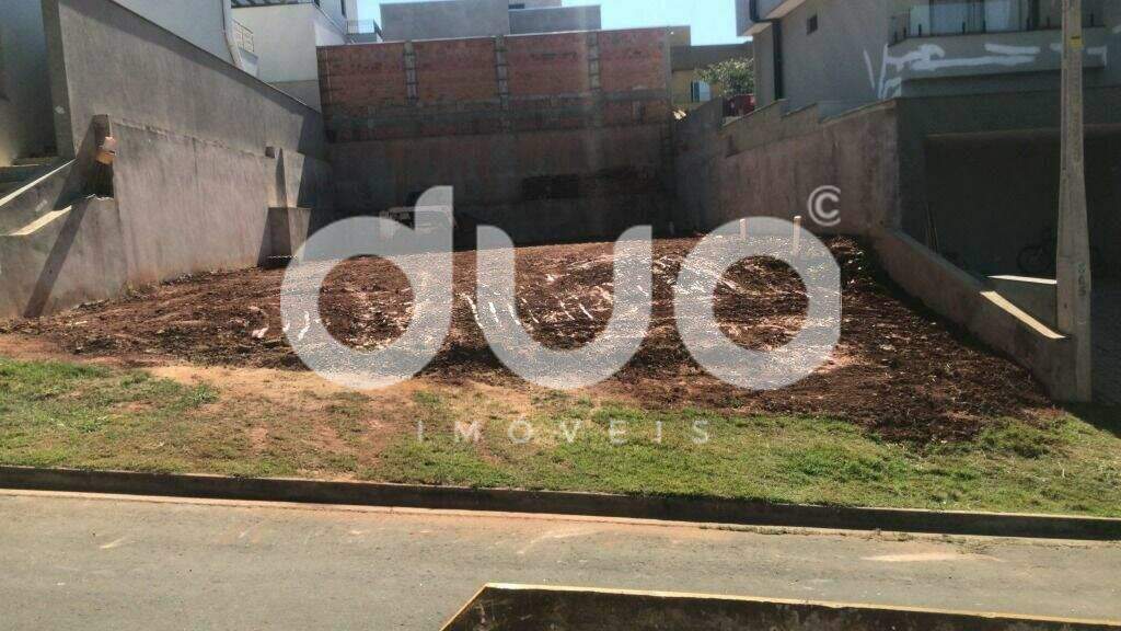 Terreno à venda no Loteamento Residencial e Comercial Villa DAquila: 