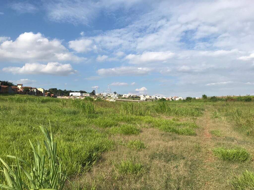 Área à venda no Loteamento Santa Rosa: 