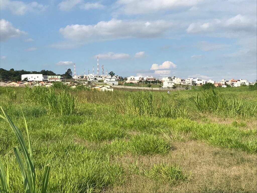 Área à venda no Loteamento Santa Rosa: 