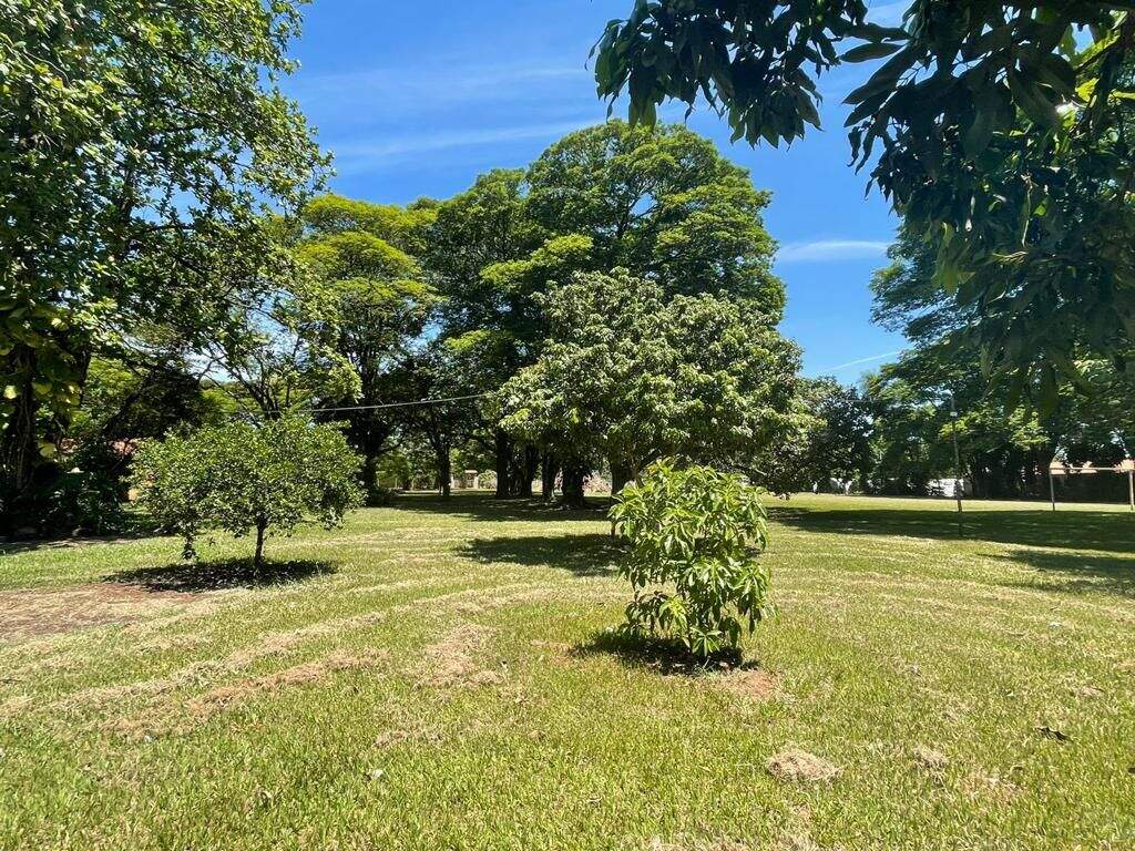 Área à venda no Dois Córregos: Área à venda, 12000 m² por R$ 7.500.000 - Dois Córregos - Piracicaba/SP