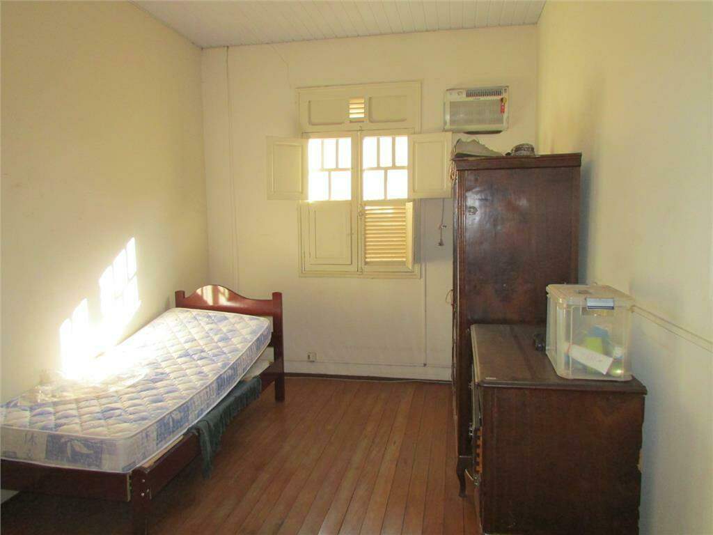 Casa à venda no Centro: 