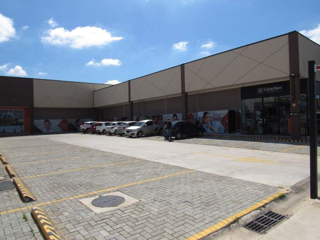 Salão para aluguel no Piracicamirim: 