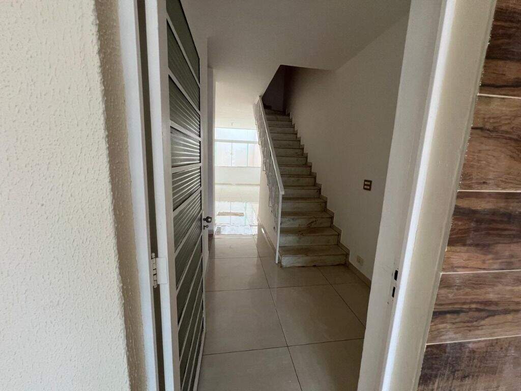 Casa para aluguel no Alto: 