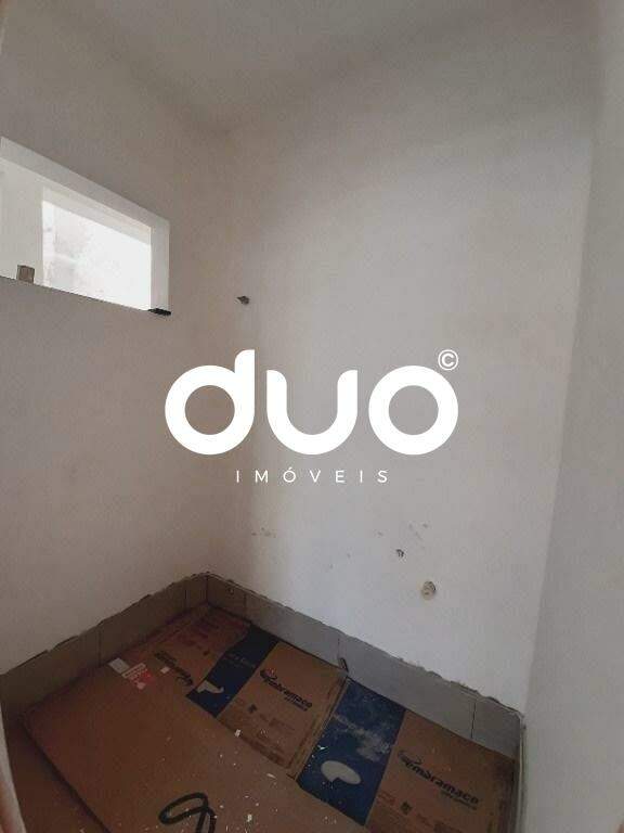 Sala à venda no Centro: 