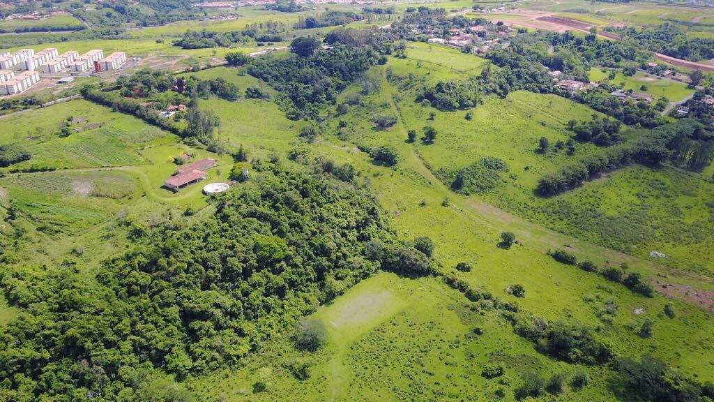 Área à venda no Vale do Sol: 