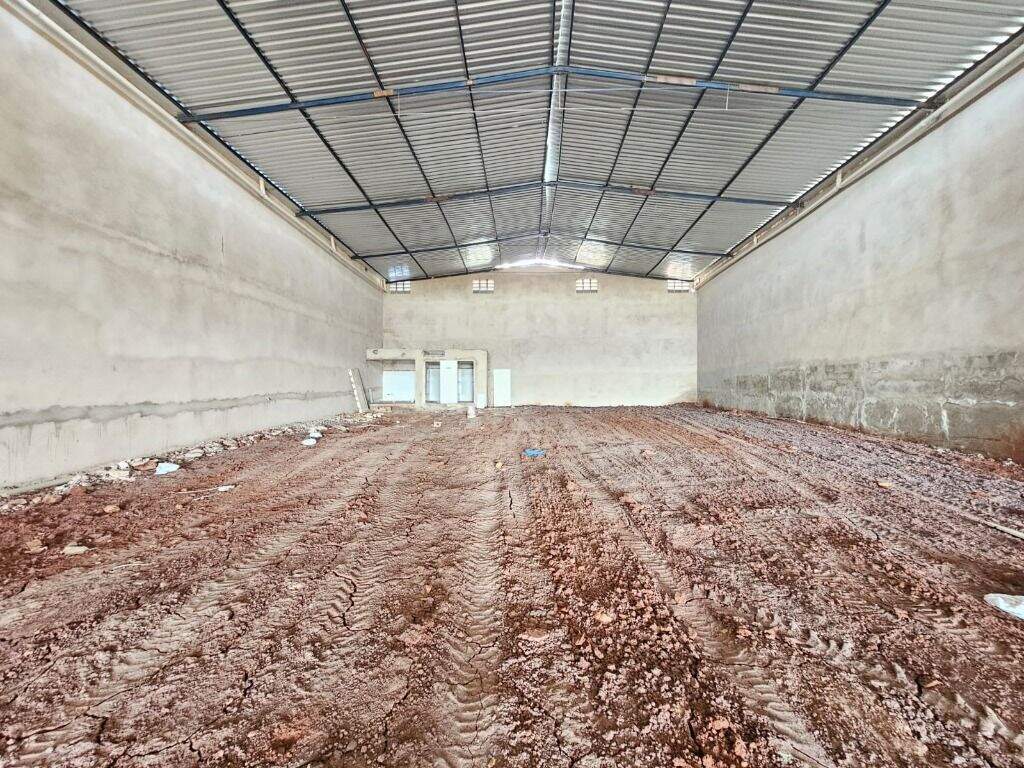 Barracão para aluguel no Santa Terezinha: 