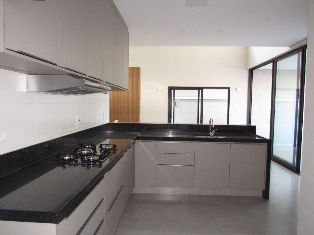 Casa para aluguel no Santa Rosa: 