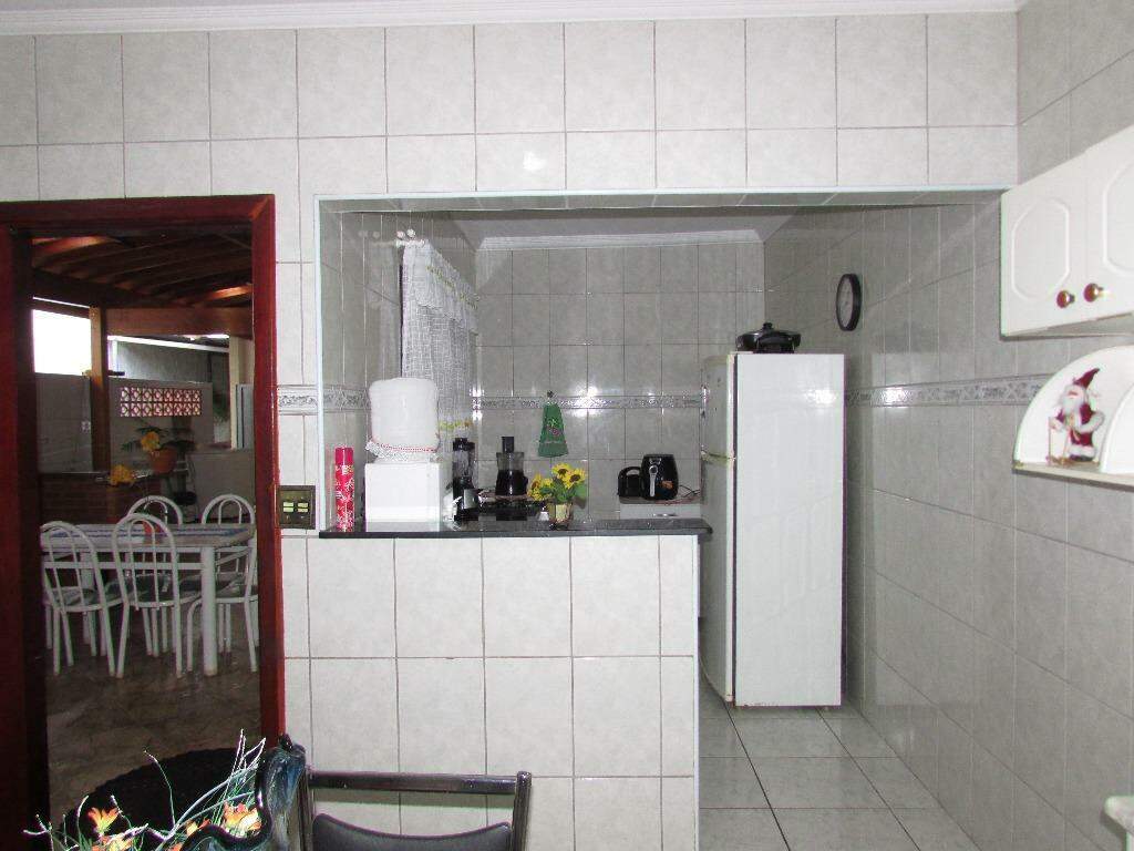 Casa à venda no Jardim Monumento: 