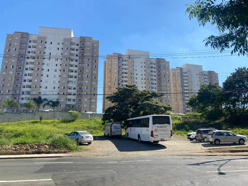 Área à venda no Nova América: 